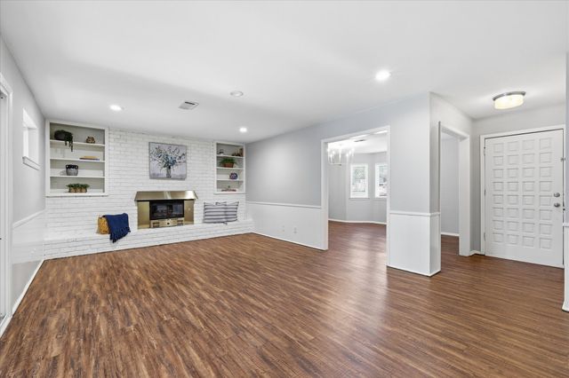 1140 Simpson Drive, Hurst, TX 76053