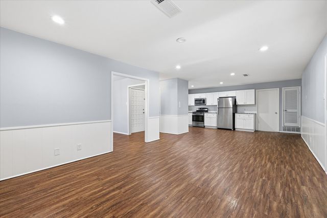1140 Simpson Drive, Hurst, TX 76053
