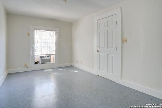 543 Kayton, San Antonio, TX 78210