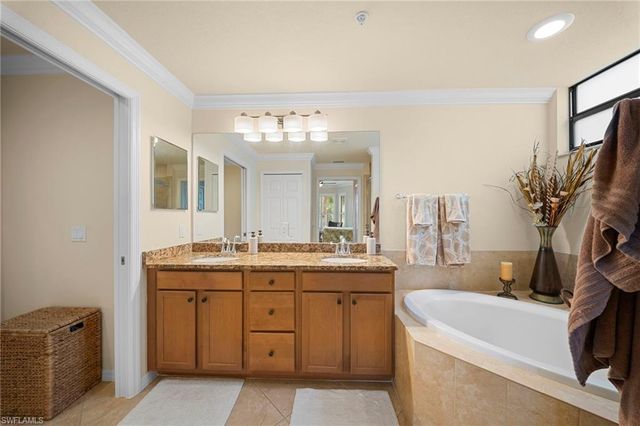 10026 Siesta Bay DR 9111, Naples, FL 34120