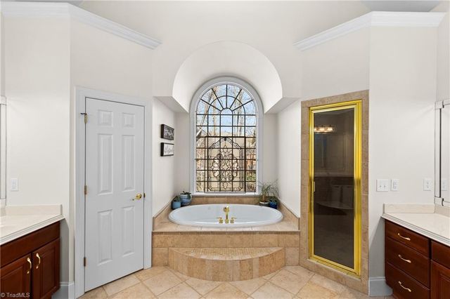 3630 Rosebriar Circle, Winston-salem, NC 27106