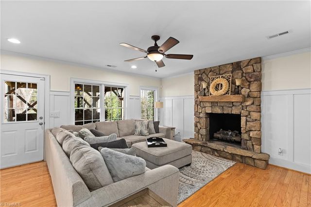 3630 Rosebriar Circle, Winston-salem, NC 27106