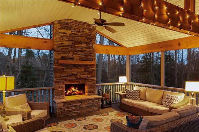 3630 Rosebriar Circle, Winston-salem, NC 27106