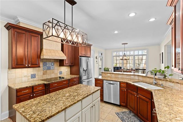 3630 Rosebriar Circle, Winston-salem, NC 27106