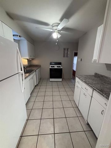 1158 Brightling Drive, St Louis, MO 63132