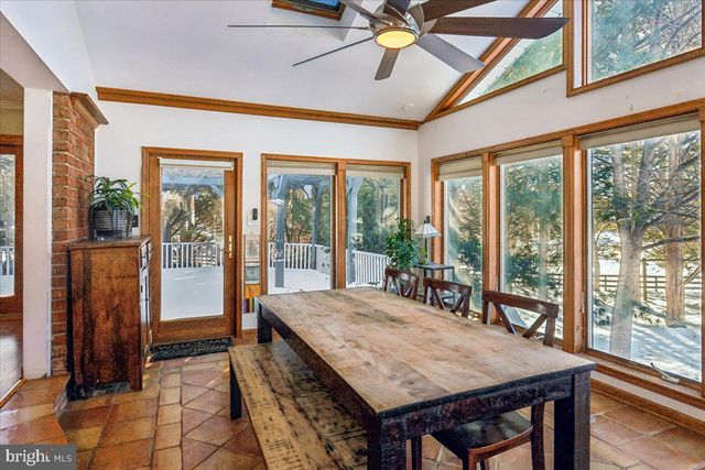 1712 BACHMAN VALLEY DR, Westminster, MD 21157