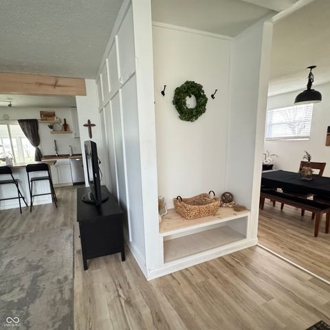 606 W 1050 N, Fortville, IN 46040