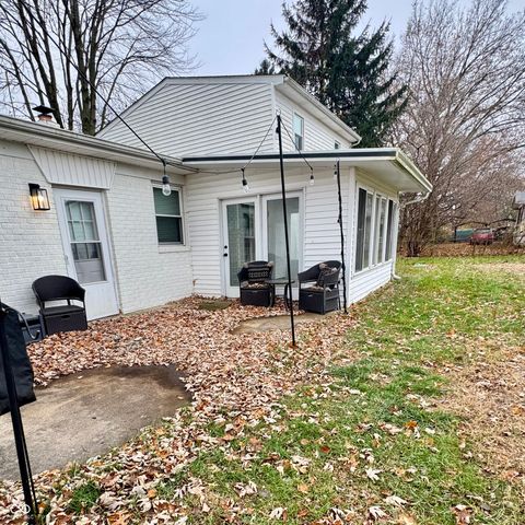 606 W 1050 N, Fortville, IN 46040