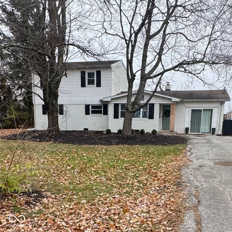 606 W 1050 N, Fortville, IN 46040