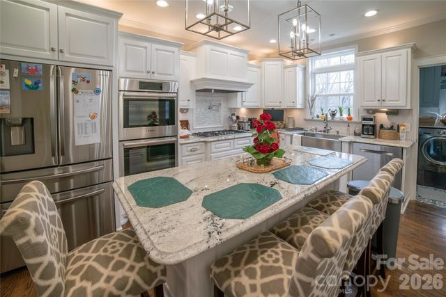 308 Beall Street NW, Lenoir, NC 28645