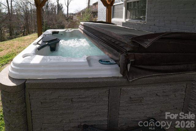 308 Beall Street NW, Lenoir, NC 28645