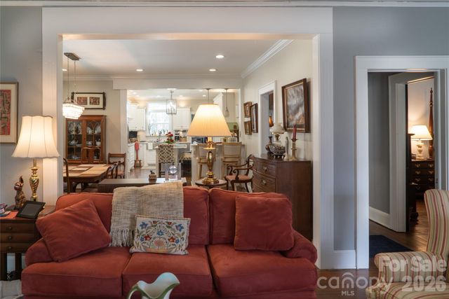 308 Beall Street NW, Lenoir, NC 28645