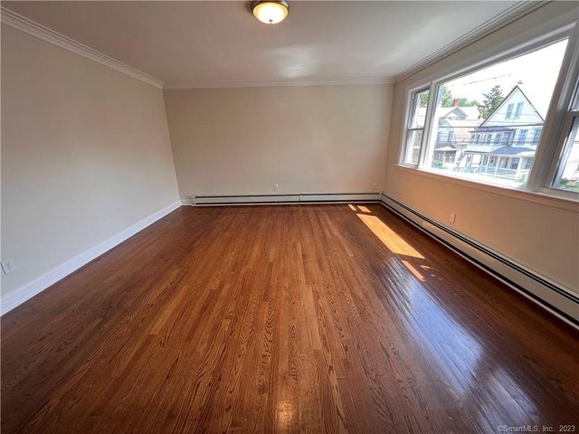 53 Pixlee Place 2nd FL, Bridgeport, CT 06610
