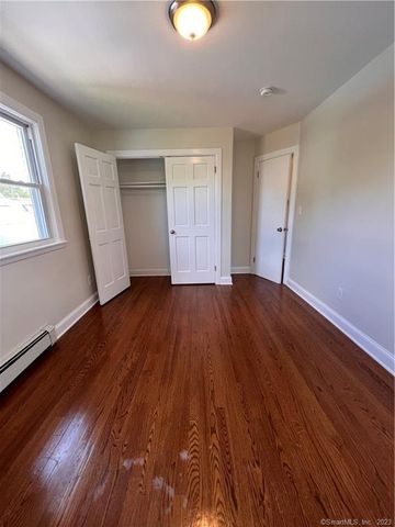 53 Pixlee Place 2nd FL, Bridgeport, CT 06610