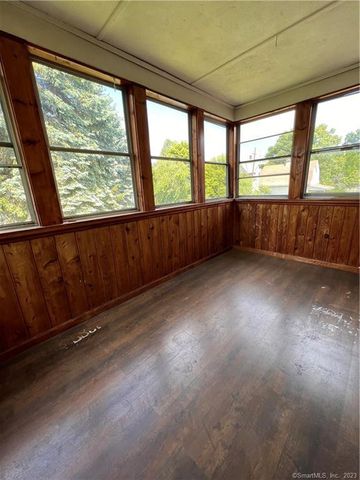 53 Pixlee Place 2nd FL, Bridgeport, CT 06610
