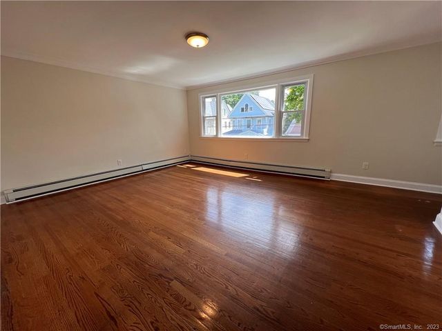 53 Pixlee Place 2nd FL, Bridgeport, CT 06610