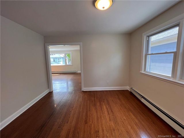 53 Pixlee Place 2nd FL, Bridgeport, CT 06610