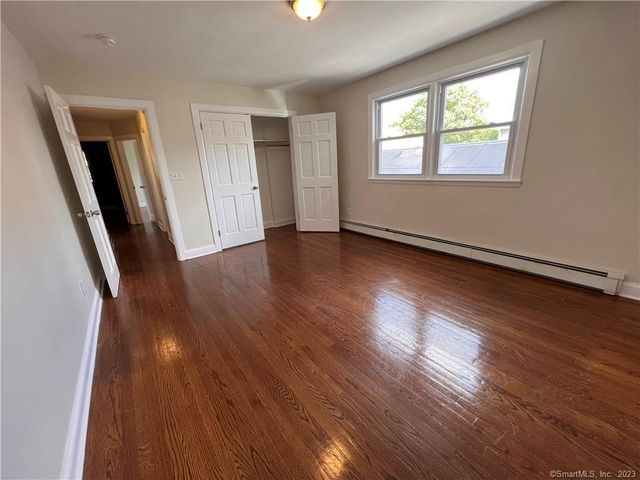 53 Pixlee Place 2nd FL, Bridgeport, CT 06610