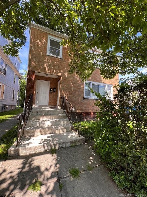 53 Pixlee Place 2nd FL, Bridgeport, CT 06610