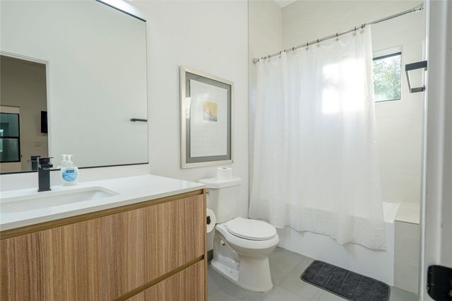 709 Memorial Heights Drive, Houston, TX 77007