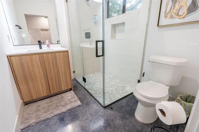 709 Memorial Heights Drive, Houston, TX 77007