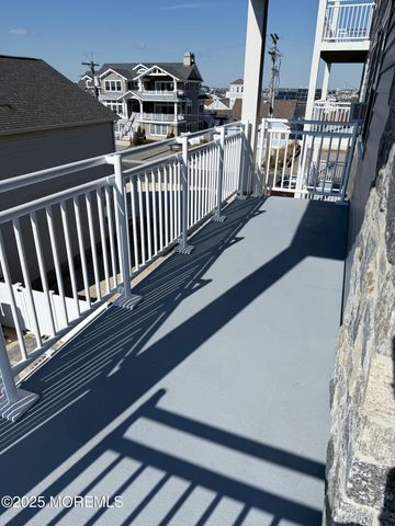1 21st Avenue 3G, South Seaside Park, NJ 08752