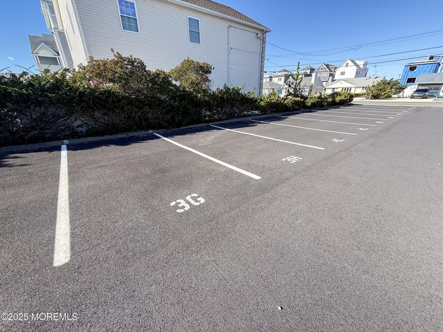 1 21st Avenue 3G, South Seaside Park, NJ 08752