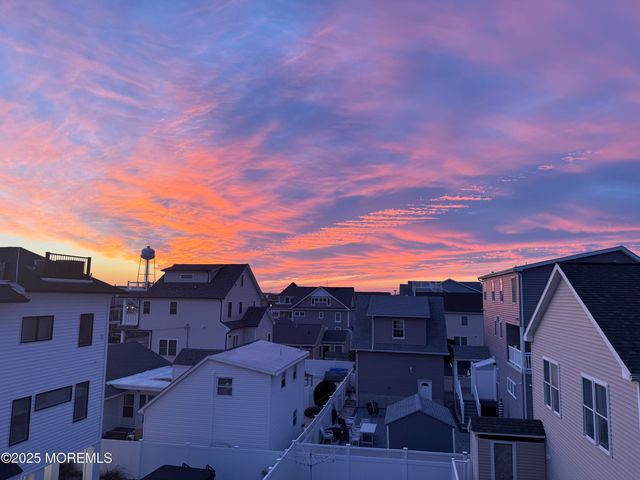 1 21st Avenue 3G, South Seaside Park, NJ 08752