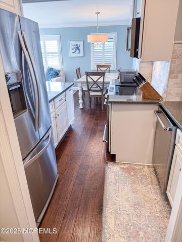 1 21st Avenue 3G, South Seaside Park, NJ 08752