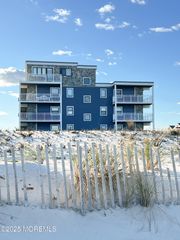 1 21st Avenue 3G, South Seaside Park, NJ 08752