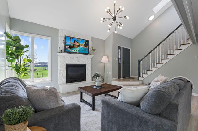 31 Linnell Drive NW, Granville, OH 43023