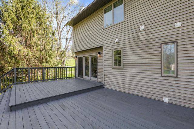31 Linnell Drive NW, Granville, OH 43023