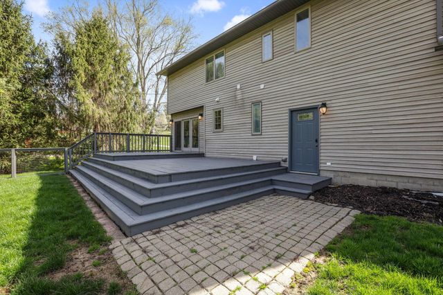 31 Linnell Drive NW, Granville, OH 43023
