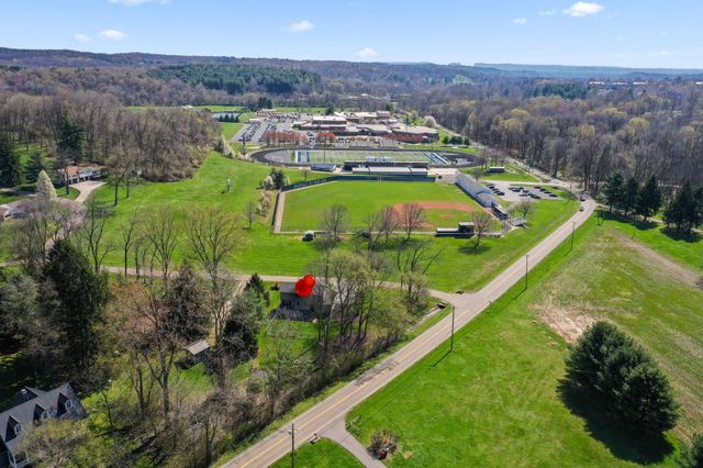 31 Linnell Drive NW, Granville, OH 43023