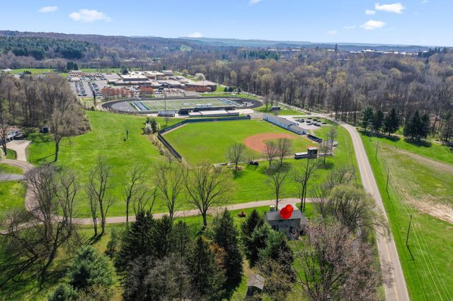31 Linnell Drive NW, Granville, OH 43023