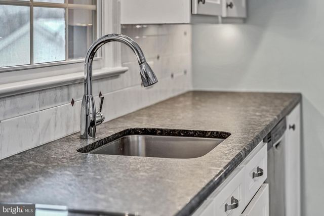 17747 SILCOTT SPRINGS RD, Purcellville, VA 20132