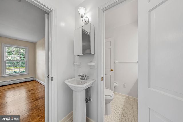 17747 SILCOTT SPRINGS RD, Purcellville, VA 20132