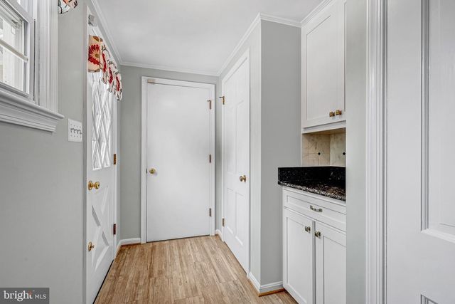 17747 SILCOTT SPRINGS RD, Purcellville, VA 20132