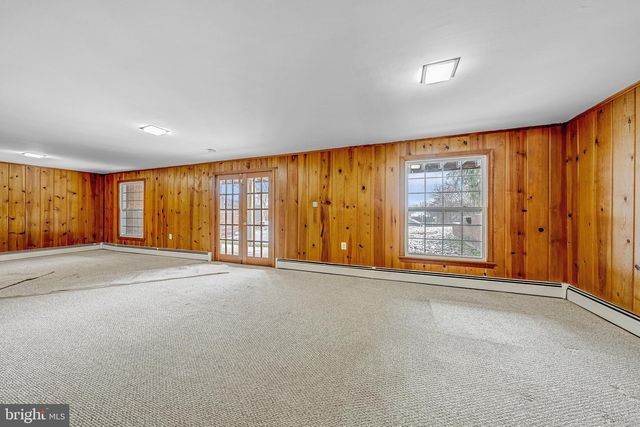 17747 SILCOTT SPRINGS RD, Purcellville, VA 20132