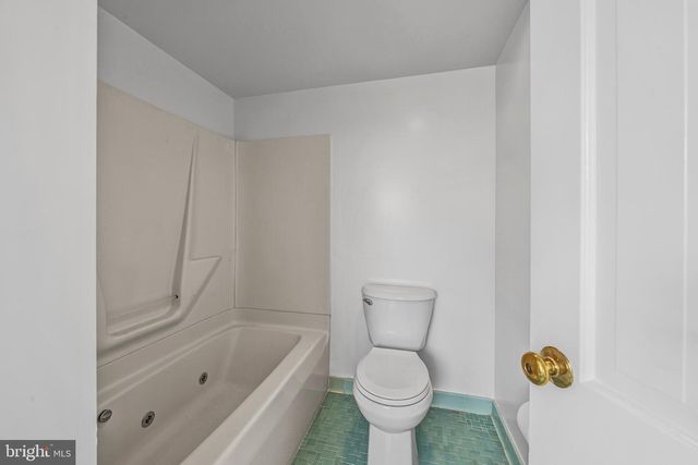 17747 SILCOTT SPRINGS RD, Purcellville, VA 20132