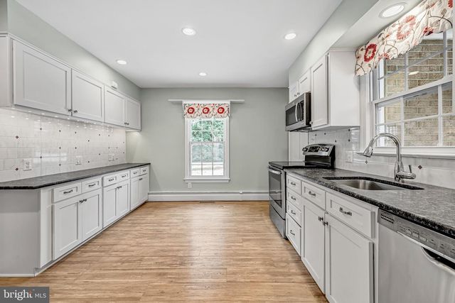 17747 SILCOTT SPRINGS RD, Purcellville, VA 20132