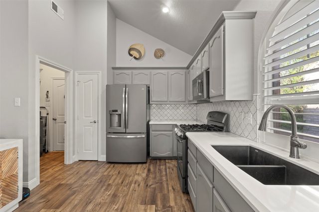 3800 Summersville Lane, Fort Worth, TX 76244