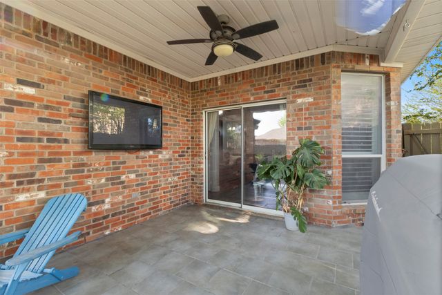 3800 Summersville Lane, Fort Worth, TX 76244