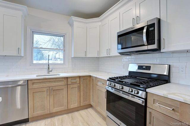 55 Picariello Drive, Haverstraw, NY 10927