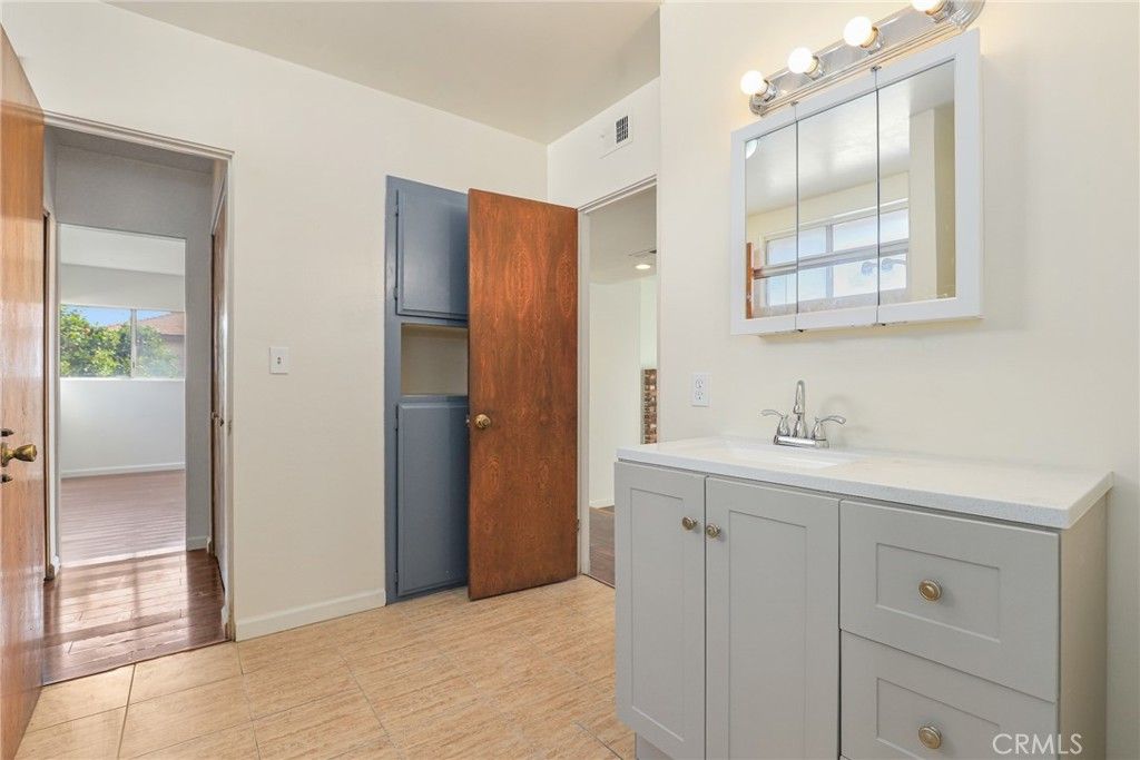 Image 20 of property listing at 1318 W Stockwell Street, Compton, CA 90222