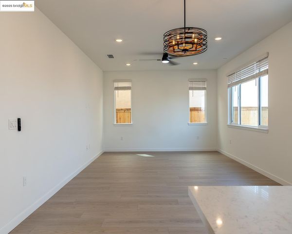 3596 Kona Kai Way, Sacramento, CA 95835