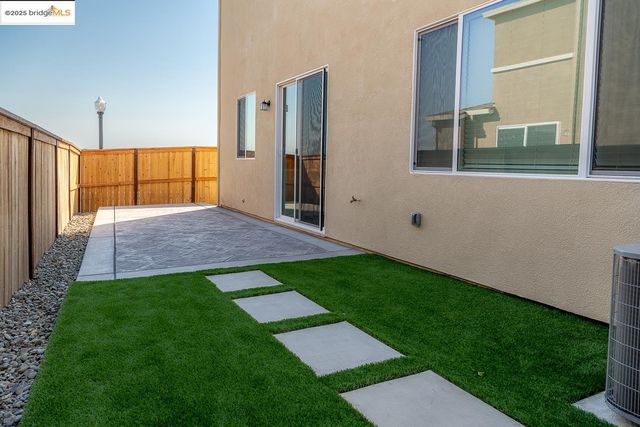 3596 Kona Kai Way, Sacramento, CA 95835