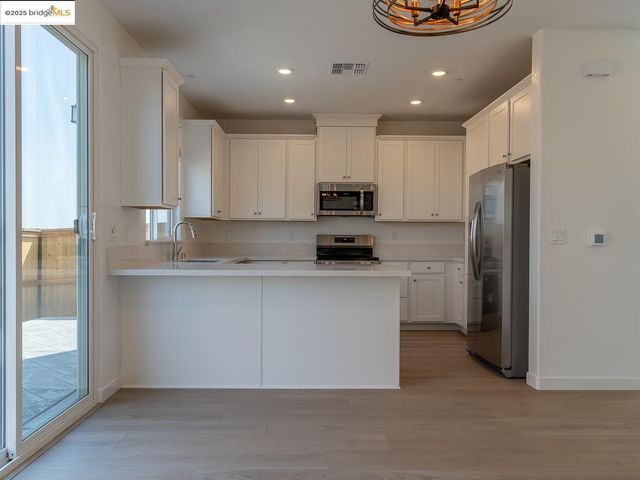3596 Kona Kai Way, Sacramento, CA 95835