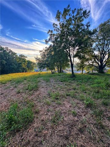 South Street, Mound City, MO 64470