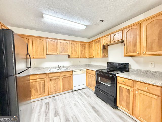 1425 Maple Valley Court, Union City, GA 30291